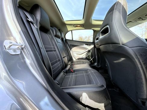 Used 2017 Mercedes-Benz GLA 250 GLA 250 image 19