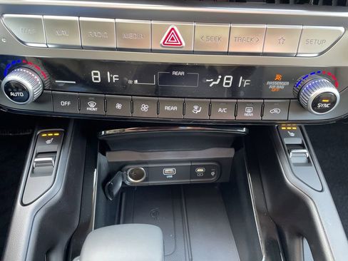 New 2025 Kia Telluride S image 23