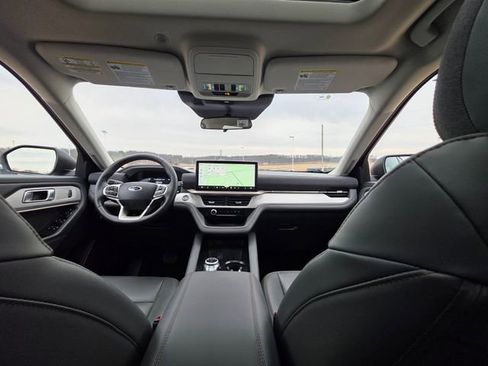 New 2026 Ford Explorer Active w/ Active Comfort Package image 38