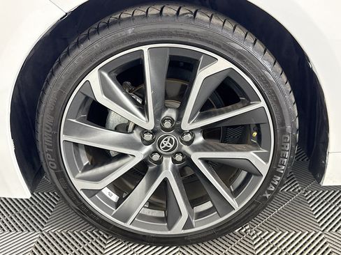 Used 2020 Toyota Corolla SE w/ SE Premium Package FWD image 36