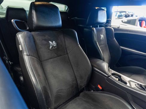 Used 2019 Dodge Challenger R/T Scat Pack RWD image 13