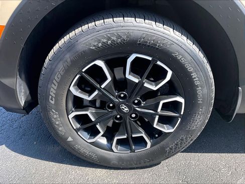 Used 2023 Hyundai Santa Cruz SEL Premium image 7