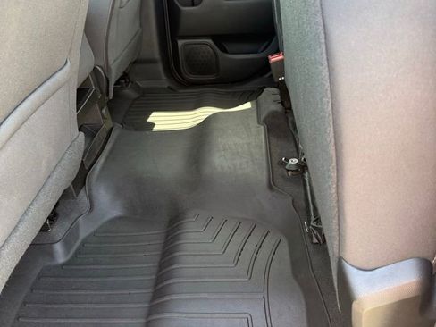 Used 2019 Chevrolet Silverado 2500 LT w/ LT Convenience Package AWD/4WD image 10