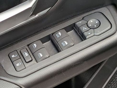 New 2026 RAM 1500 4x4 Crew Cab image 21