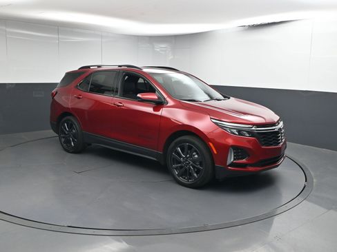 Used 2023 Chevrolet Equinox RS image 26