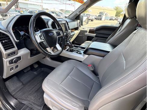 Used 2018 Ford F150 Lariat w/ Equipment Group 501A Mid image 4