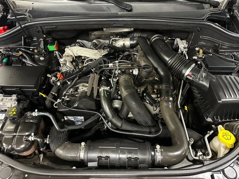 Used 2018 Jeep Grand Cherokee Overland AWD/4WD image 27