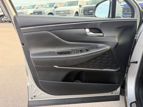 Used 2022 Hyundai Santa Fe SEL Premium image 9