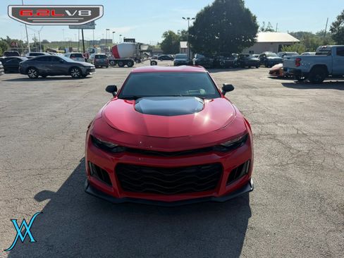 Used 2019 Chevrolet Camaro SS RWD image 2