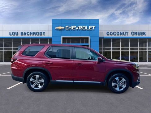 Used 2024 Honda Pilot EX-L image 9