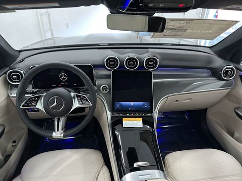 Used 2026 Mercedes-Benz GLC 300 GLC 300 image 20