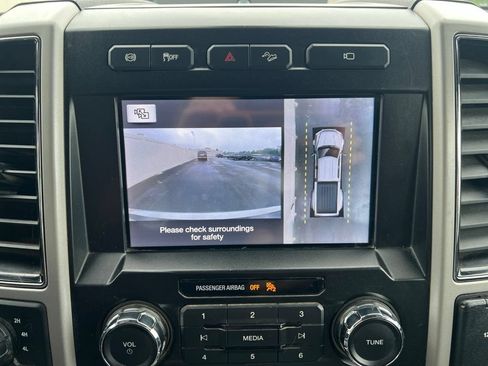 Used 2019 Ford F350 Lariat w/ Lariat Ultimate Package AWD/4WD image 7