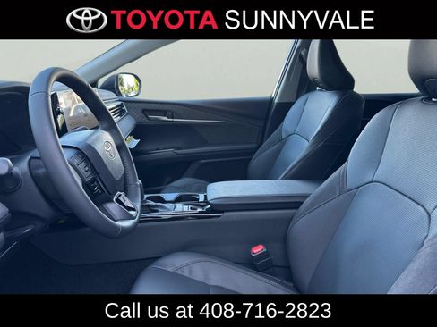 Used 2026 Toyota Camry XLE FWD image 14