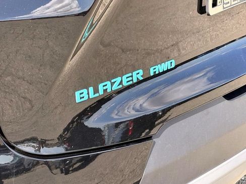 Used 2021 Chevrolet Blazer LT AWD/4WD image 11