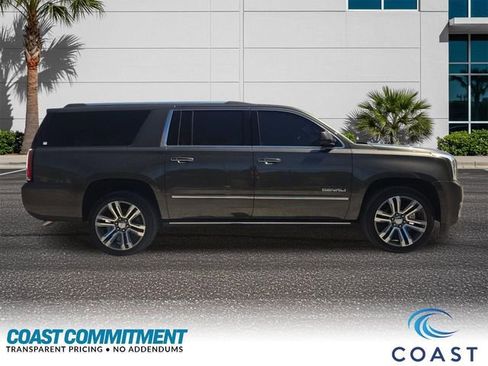 Used 2019 GMC Yukon XL Denali w/ Denali Ultimate Package image 5