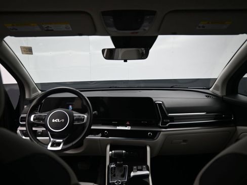 Used 2023 Kia Sportage EX image 29
