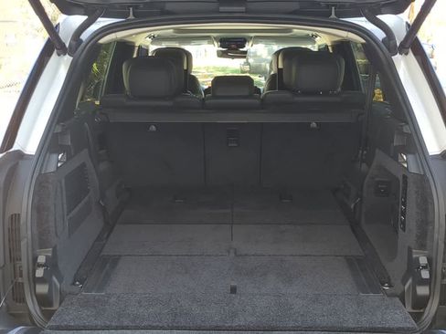 New 2025 Land Rover Range Rover Long Wheelbase Autobiography image 36