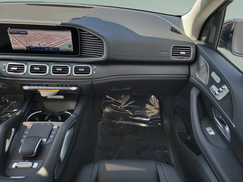New 2026 Mercedes-Benz GLS 450 4MATIC image 15