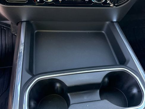 New 2026 GMC Sierra 3500 SLT w/ SLT Convenience Package image 25