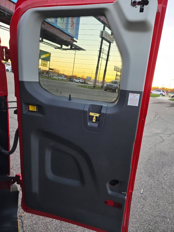 Used 2020 Ford Transit 150 XL RWD image 14