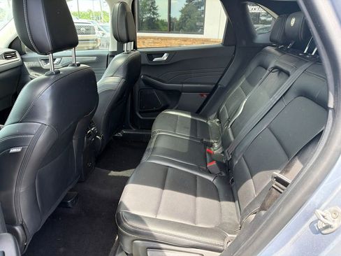Used 2022 Ford Escape Titanium w/ Class II Trailer Tow Package AWD/4WD image 5