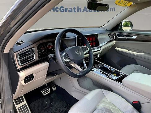 Used 2024 Volkswagen Atlas SEL Premium R-Line AWD/4WD image 20