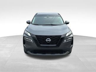 Used 2023 Nissan Rogue SV video 2