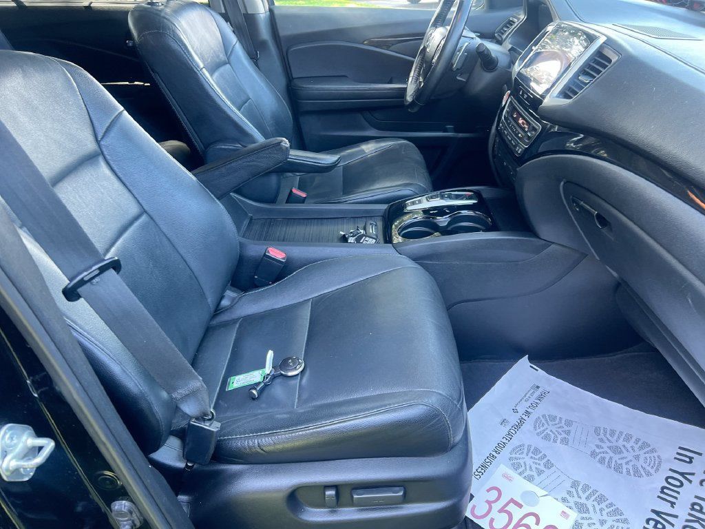 Used 2017 Honda Pilot Touring image 26
