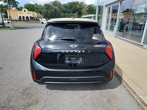 Used 2025 MINI Cooper S FWD image 12