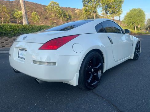 Used 2008 Nissan 350Z Coupe w/ Cargo Convenience Pkg image 5