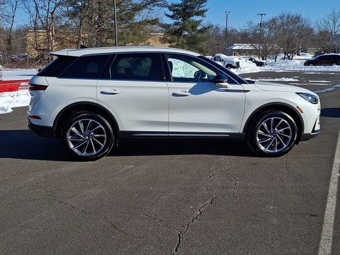 Used 2023 Lincoln Corsair Standard w/ Equipment Group 101A image 10