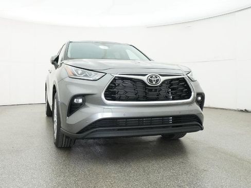 New 2026 Toyota Highlander Limited image 50