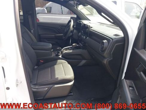 Used 2024 Chevrolet Colorado Trail Boss w/ Advanced Trailering Package AWD/4WD image 10
