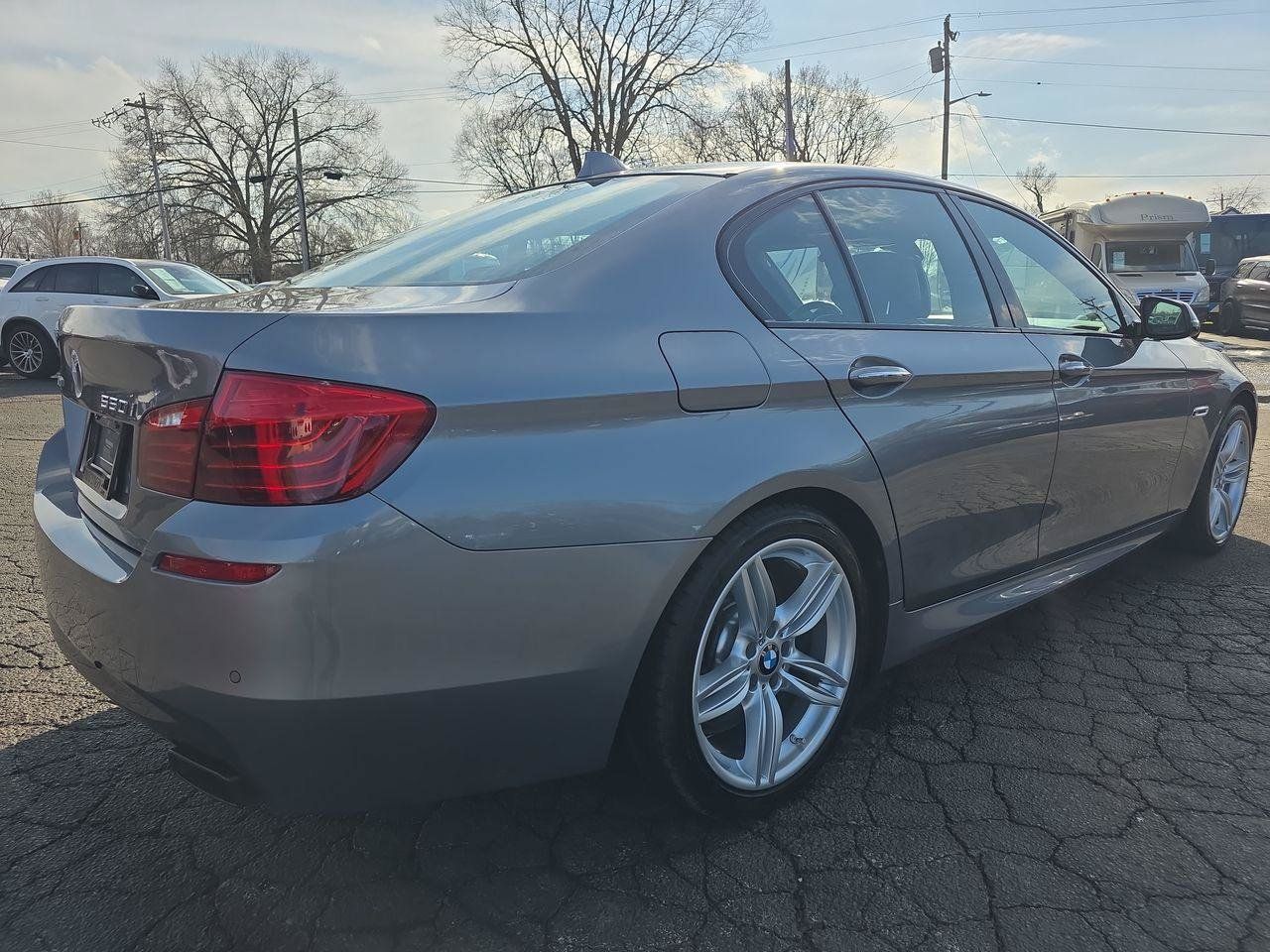 Used 2015 BMW 550i xDrive Sedan AWD/4WD image 2