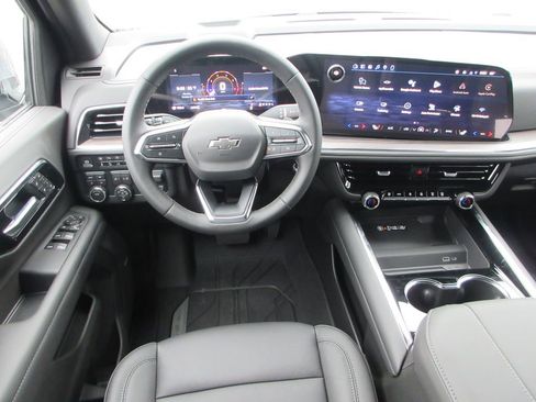 New 2026 Chevrolet Suburban Z71 w/ Comfort Package image 16