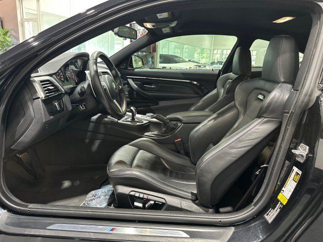 Used 2018 BMW M4 Coupe w/ Competition Package RWD image 48