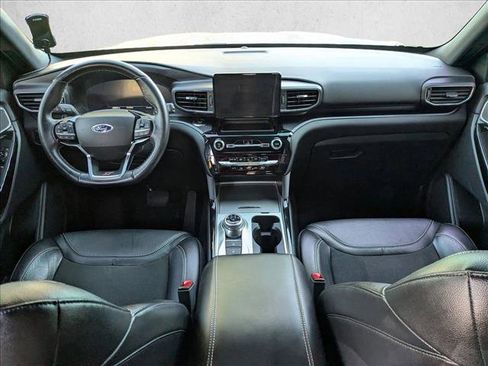 Used 2022 Ford Explorer ST w/ ST Street Pack image 17