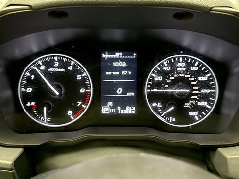 Used 2025 Subaru Crosstrek 2.0i Premium image 9