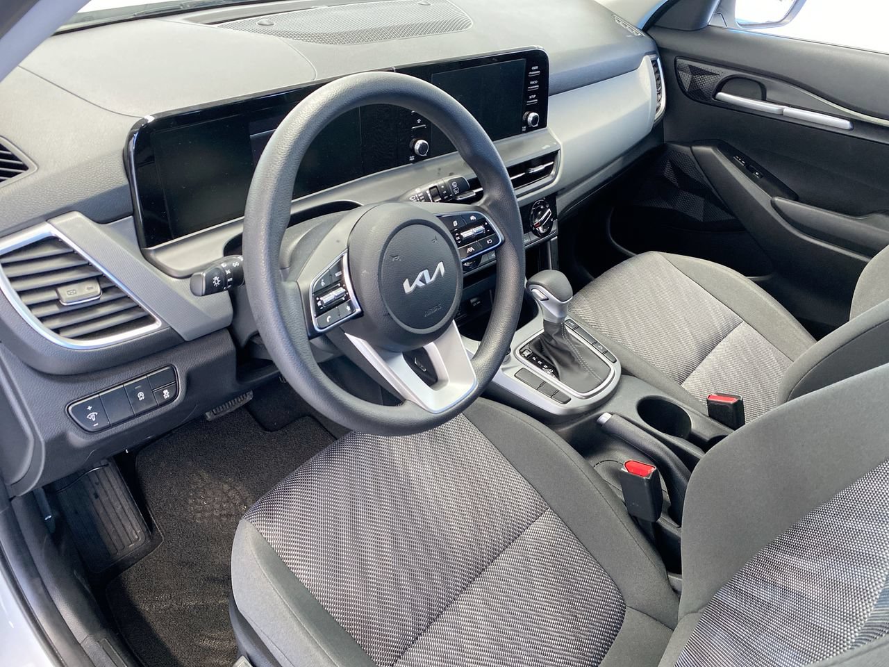 Certified 2026 Kia Seltos LX AWD/4WD image 20