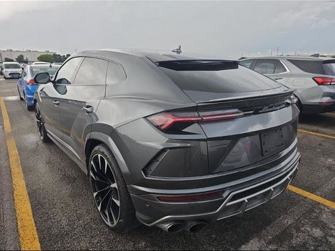 Used 2020 Lamborghini Urus image 9