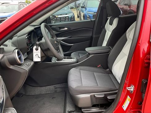 New 2026 Chevrolet Trax LS w/ Driver Confidence Package FWD image 9