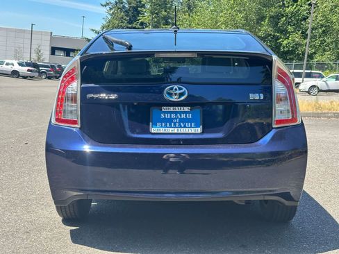 Used 2014 Toyota Prius Four FWD image 4