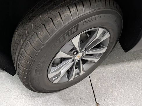 New 2026 Chevrolet Equinox LT AWD/4WD image 9