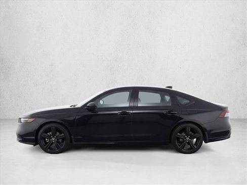 Used 2024 Honda Accord Sport image 4