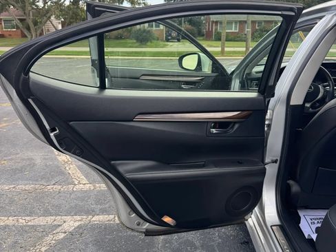 Used 2014 Lexus ES 350 w/ Premium Package FWD image 16