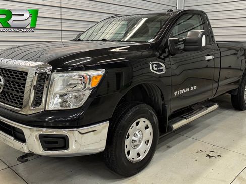 Used 2017 Nissan Titan SV AWD/4WD image 1