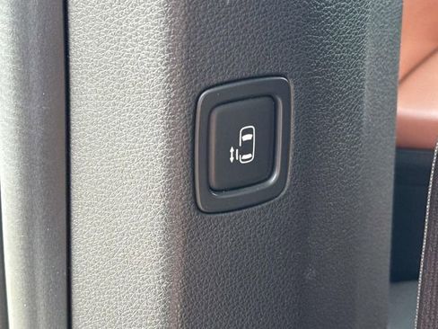 Used 2023 Kia Carnival SX Prestige FWD image 21