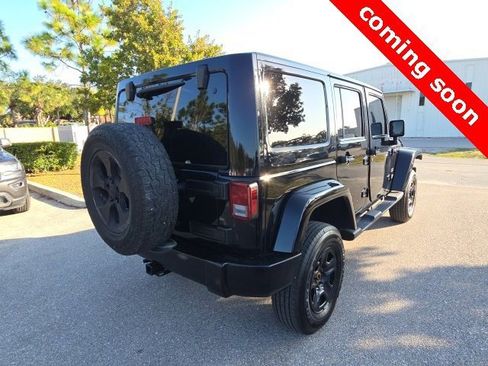 Certified 2017 Jeep Wrangler Unlimited Sahara w/ Max Tow Package image 5