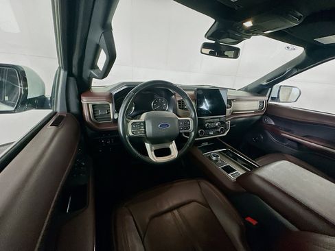 Used 2024 Ford Expedition Max Limited image 18