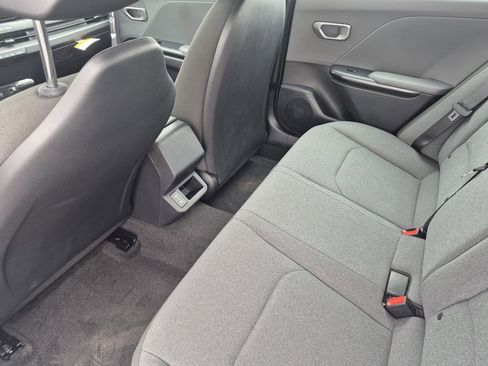 New 2026 Kia K4 LXS image 12